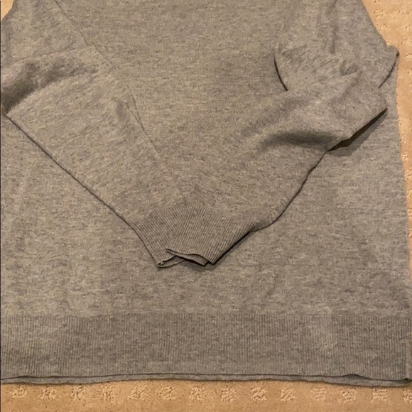 Old Navy Grey Sweater - Picture 3 of 3